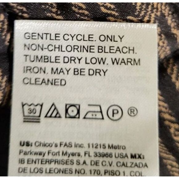 Chico's  Black X-Small Quilted Jacket Plaid Lining Collared Buttons Lightweight - Picture 15 of 15